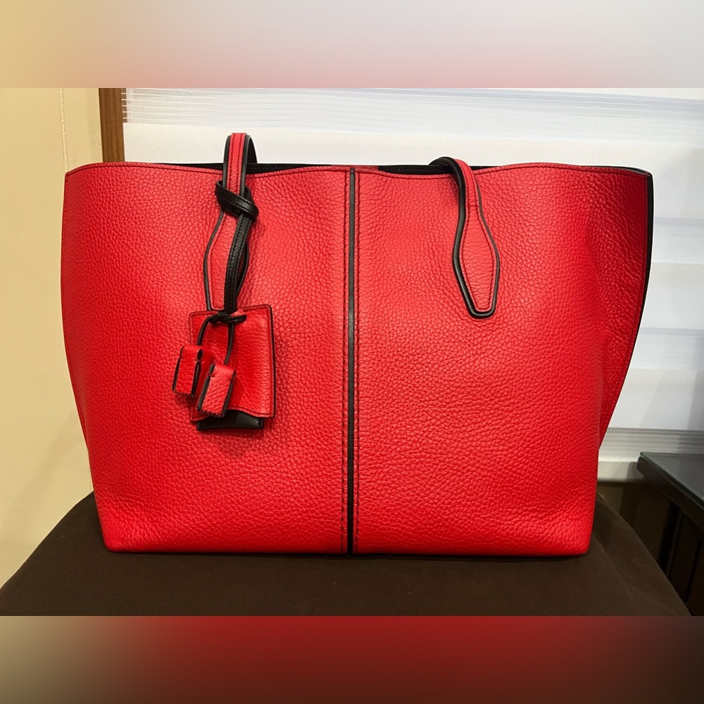 Tod’s Calfskin Tote bag